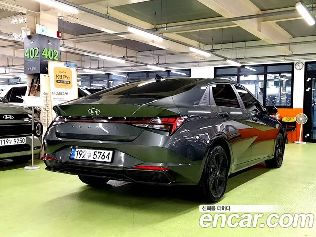 Hyundai Avante CN7 — Фото автомобиля 2