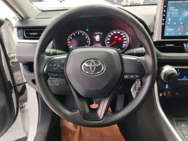 Toyota Wildlander — Фото автомобиля 15