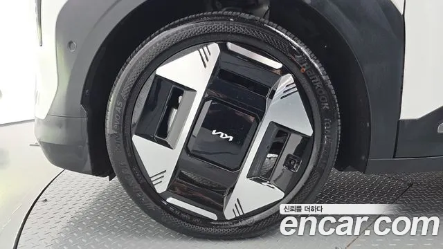 Kia EV3 — Фото автомобиля 5