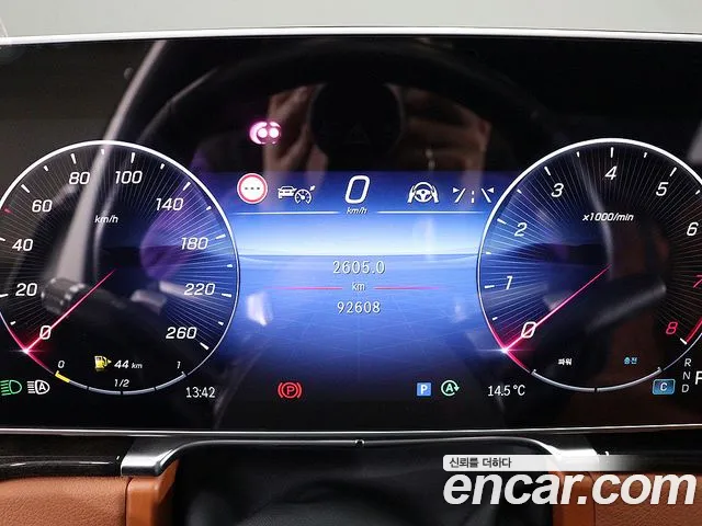 Mercedes-Benz S-Class — Фото автомобиля 8