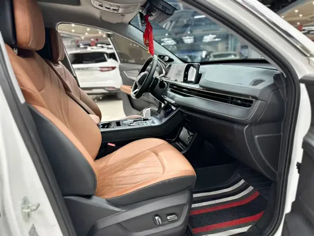 Chery Tiggo 8 PLUS — Фото автомобиля 5