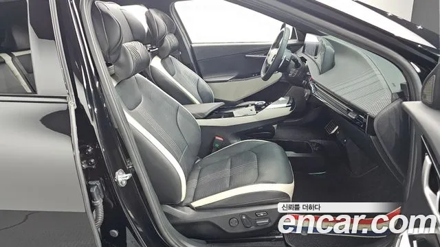Kia EV6 — Фото автомобиля 18