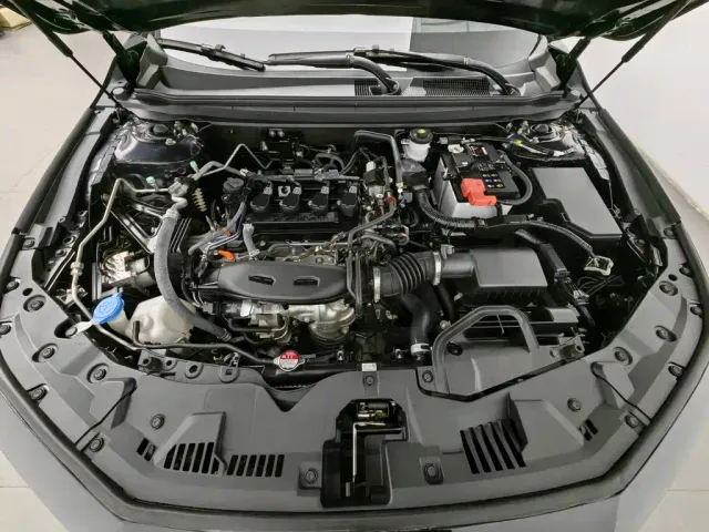 Honda Accord — Фото автомобиля 6