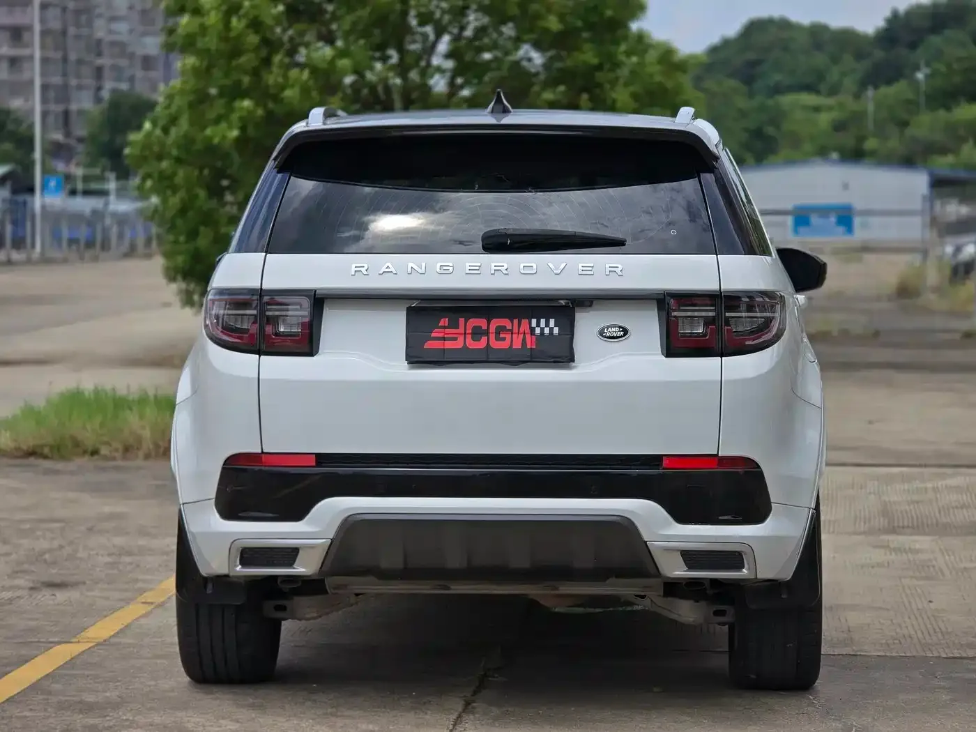 Land Rover Discovery Sport 2021 249PS R-Dynamic SE Performance Technology Edition 5-seater — Фото автомобиля 12