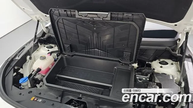 Kia Niro — Фото автомобиля 25