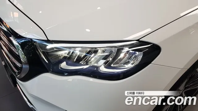 Mercedes-Benz E-Class W214 — Фото автомобиля 10