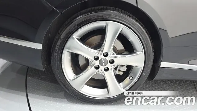 Genesis G80 Бензин 3.5 турбо AWD — Фото автомобиля 15