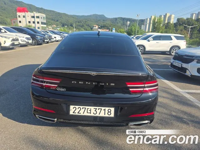 Genesis G80 RG3 — Фото автомобиля 3