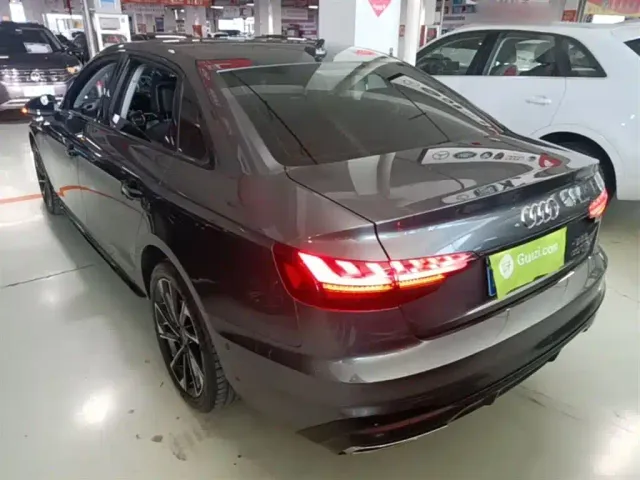 Audi A4L — Фото автомобиля 4