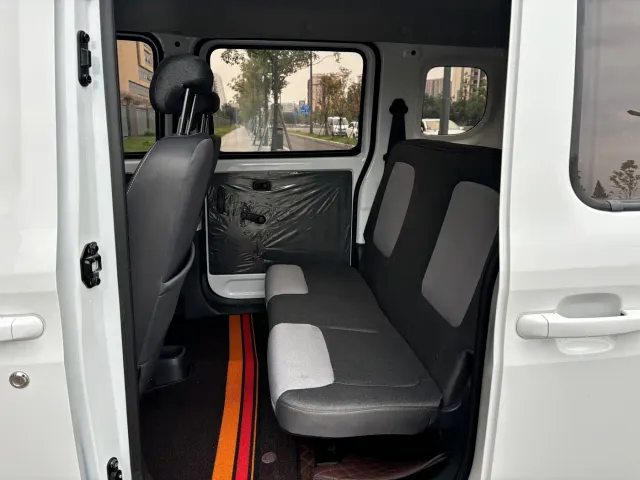 Wuling Zhiguang NEV — Фото автомобиля 5