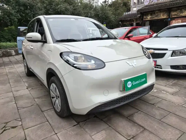 Wuling Bingo — Фото автомобиля 3