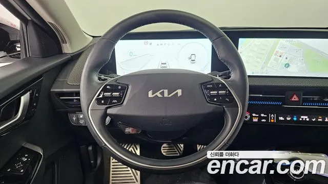 Kia EV6 — Фото автомобиля 11