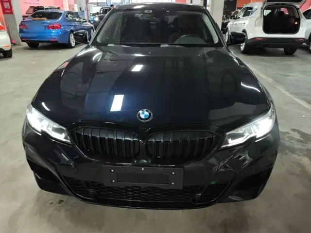 BMW 3 Series — Фото автомобиля 2