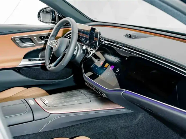 Mercedes-Benz E-Class — Фото автомобиля 18