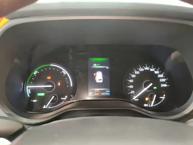 Toyota Sienna — Фото автомобиля 11