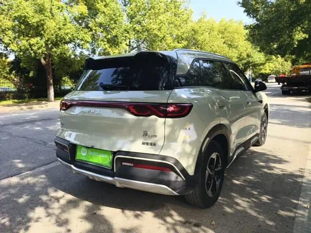 BYD Yuan UP — Фото автомобиля 6