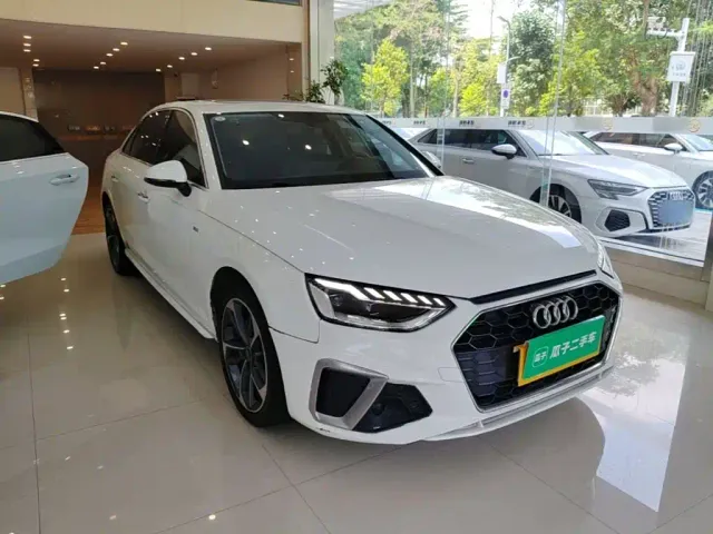 Audi A4L — Фото автомобиля 3