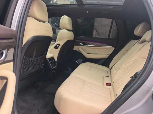 Geely Xingyue L — Фото автомобиля 6
