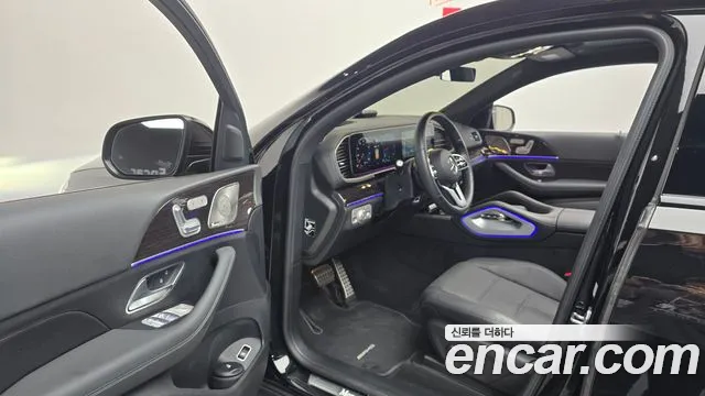 Mercedes-Benz GLE-Class — Фото автомобиля 10
