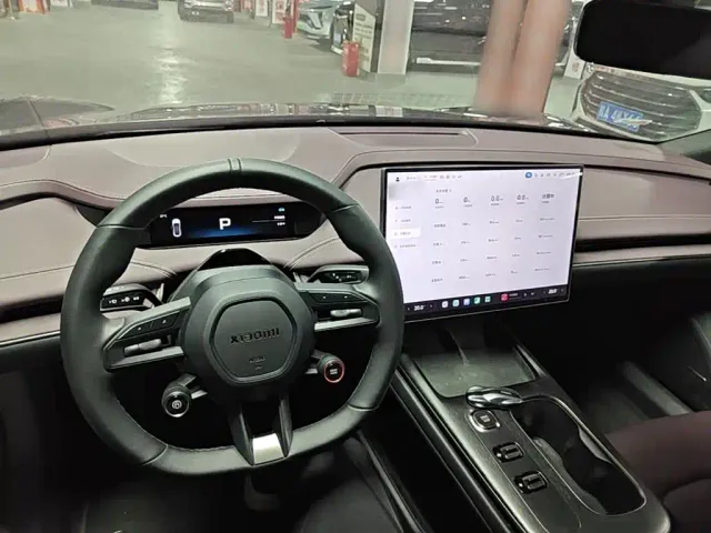 Xiaomi SU7 — Фото автомобиля 9