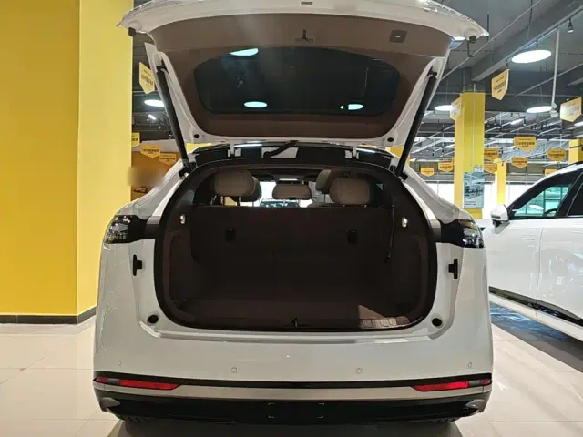 GAC Hyptec HT — Фото автомобиля 18