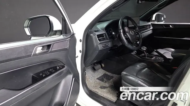 KG_Mobility_Ssangyong Rexton Новый Rexton Sport Khan Дизель 2.2 4WD — Фото автомобиля 10