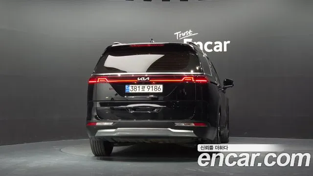 Kia Carnival — Фото автомобиля 4
