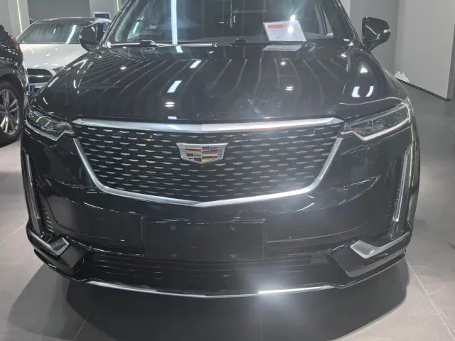 Cadillac XT6 — Фото автомобиля 2