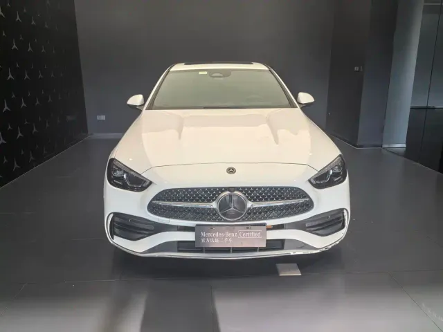 Mercedes-Benz C-Class — Фото автомобиля 2