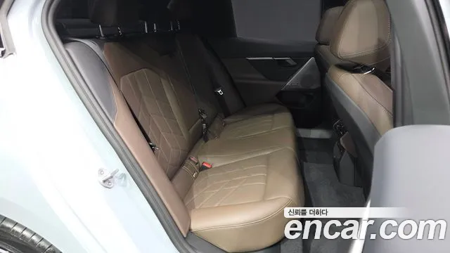 BMW 5 Series G60 — Фото автомобиля 18