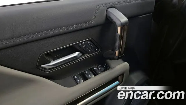 GMC Hummer EV — Фото автомобиля 13