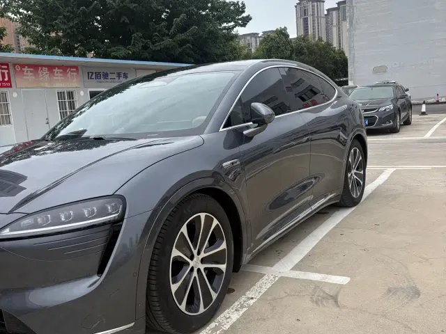 Luxeed R7 — Фото автомобиля 3