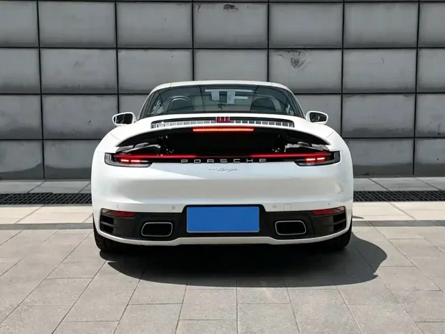 Porsche 911 — Фото автомобиля 8