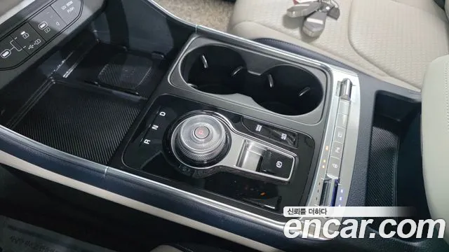 Kia Carnival 4th Gen — Фото автомобиля 12