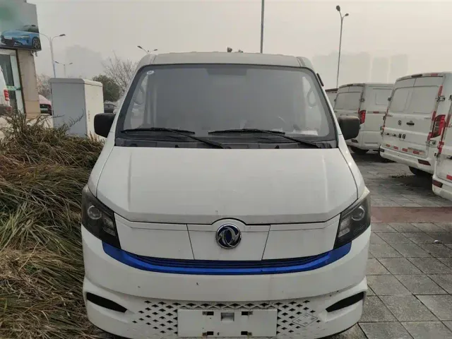 Dongfeng Yufeng EM27 — Фото автомобиля 2