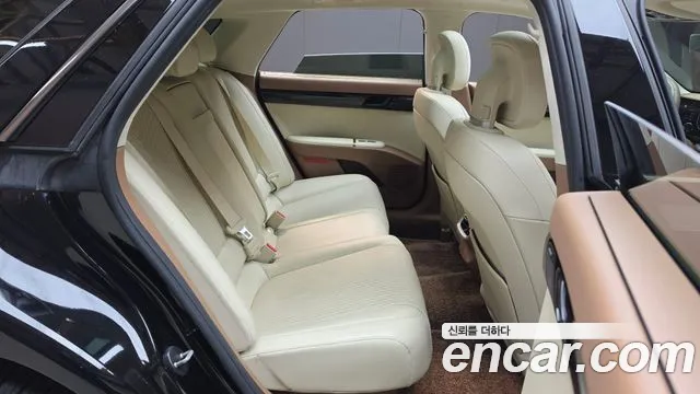 Hyundai Grandeur GN7 — Фото автомобиля 17