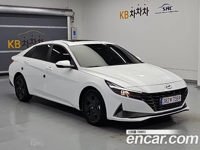 Hyundai Avante CN7 — Фото автомобиля 2