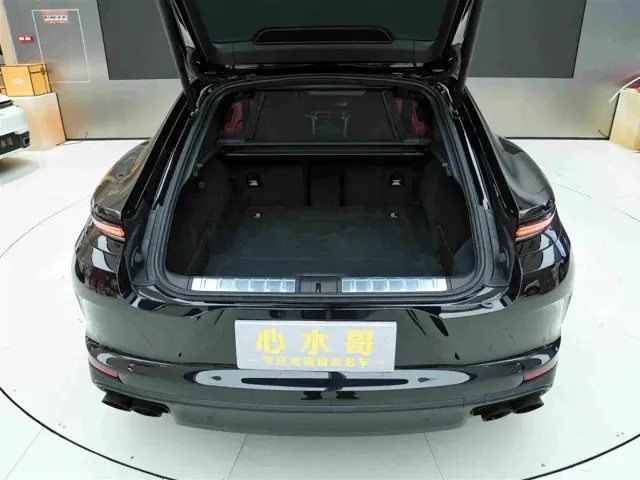 Porsche Panamera — Фото автомобиля 23