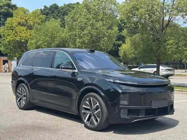Li Auto L9 — Фото автомобиля 3