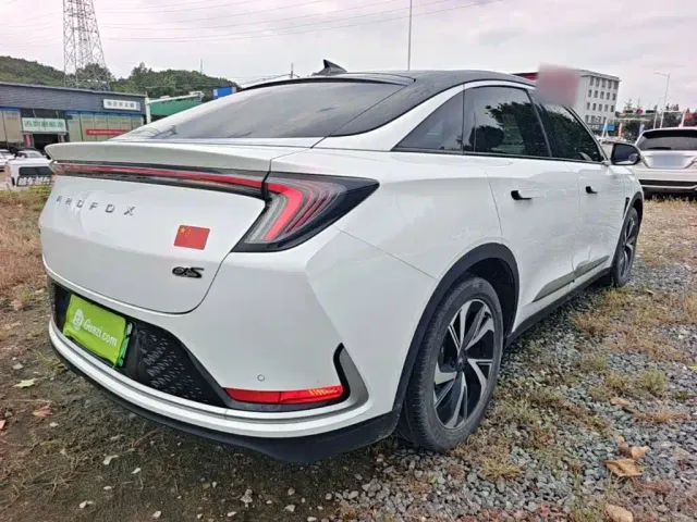 Arcfox Alpha S — Фото автомобиля 6