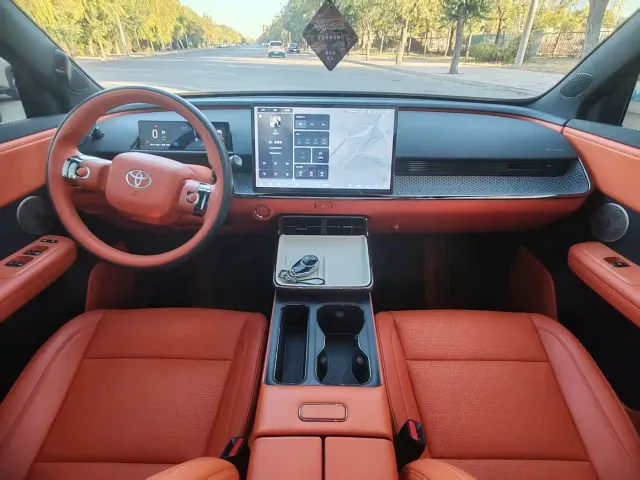 Toyota BoZhi 3X — Фото автомобиля 5