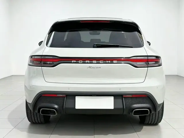 Porsche Macan — Фото автомобиля 11