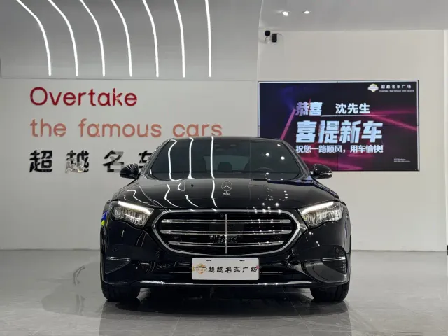 Mercedes-Benz E-Class — Фото автомобиля 2