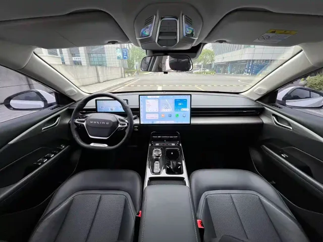 Wuling Starlight — Фото автомобиля 9