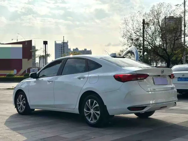 Buick Verano — Фото автомобиля 5