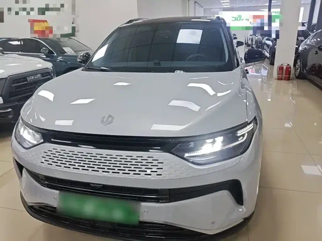 Leapmotor C11 — Фото автомобиля 2