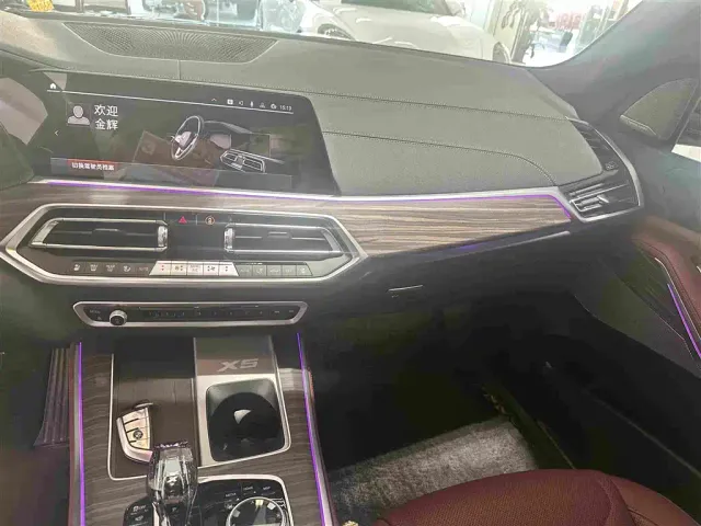 BMW X5 — Фото автомобиля 8