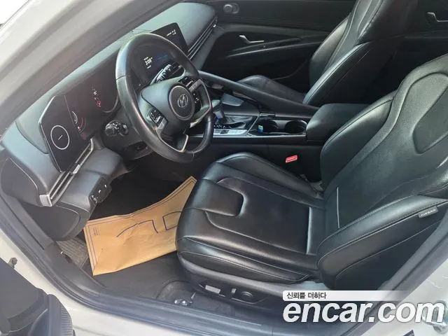 Hyundai AVANTE Avante (CN7) — Фото автомобиля 17