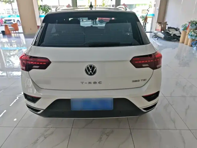 Volkswagen T-Roc — Фото автомобиля 5