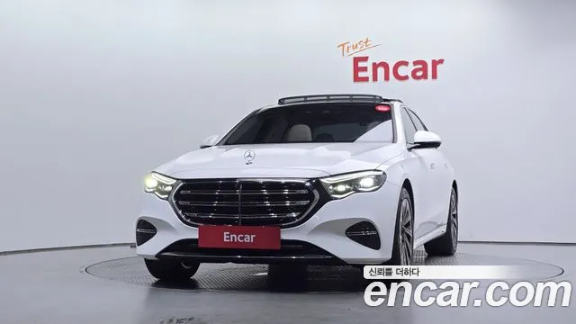 Mercedes-Benz E-Class E-класс W214 E300 4MATIC Exclusive — Фото автомобиля 3
